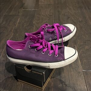 Converse Kids Sneakers in Vibrant Purple